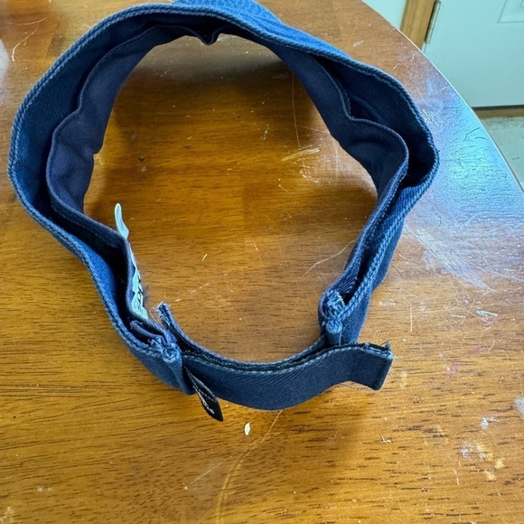 COPY - Adidas 3 stripe visor adjustable velcro back strap golf - Picture 2 of 5
